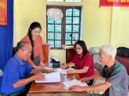 Cử tri huyện Nghĩa Đàn tích cực tham gia lấy ý kiến về việc điều chỉnh lại tên gọi đơn vị hành chính cấp xã
